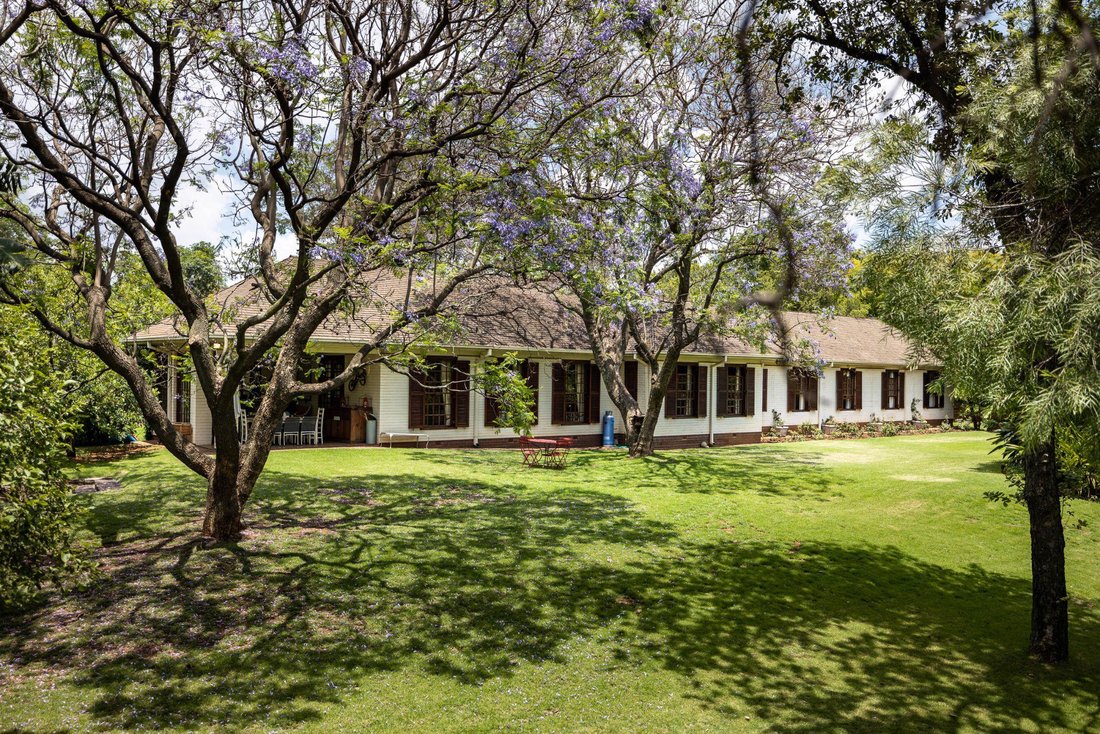 Maison à Monument Park, Gauteng, Afrique du Sud 1 - 16371684