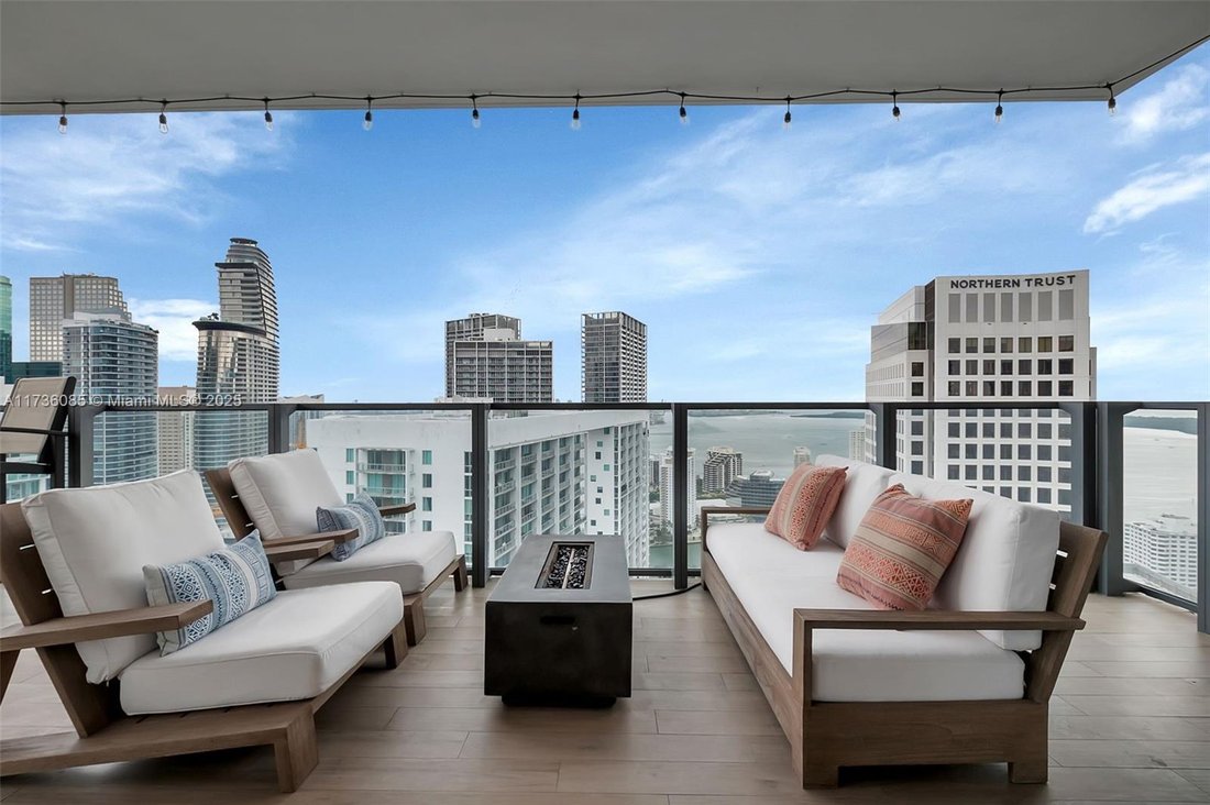 Condo in Miami, Florida, United States 1 - 16366334