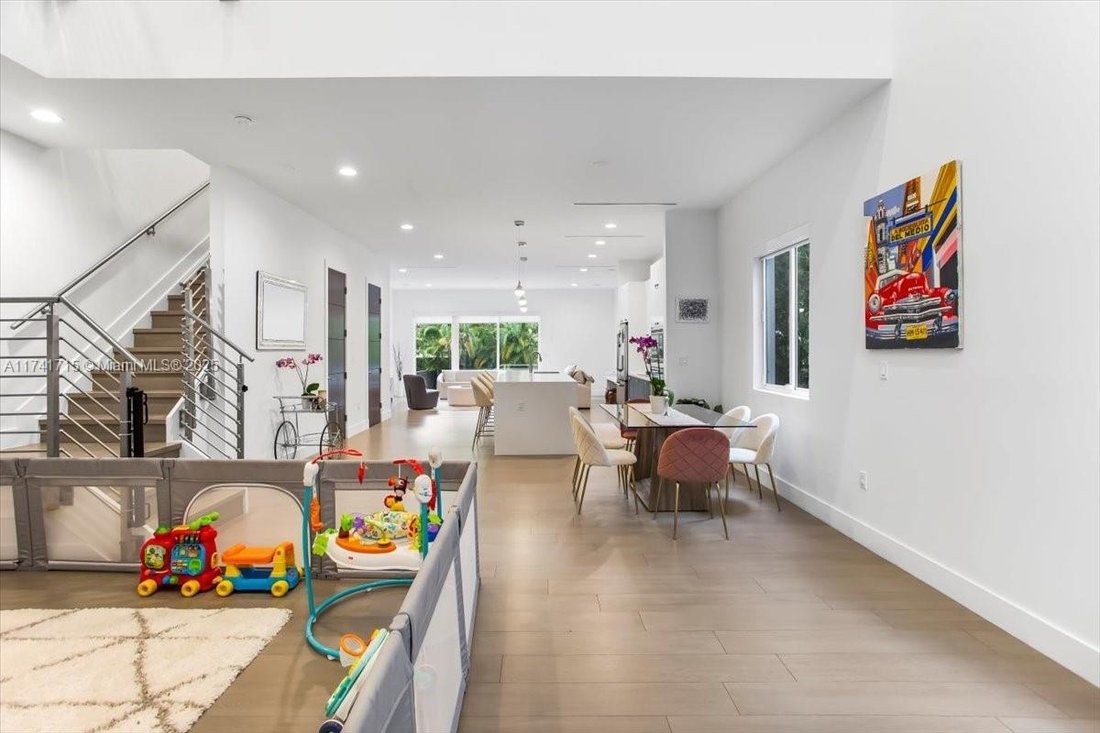 Townhouse in Miami, Florida, United States 2 - 16366246
