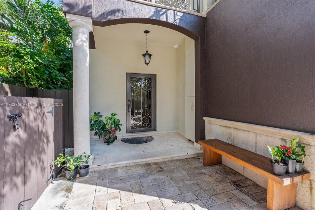 Townhouse in Miami, Florida, United States 2 - 16366744