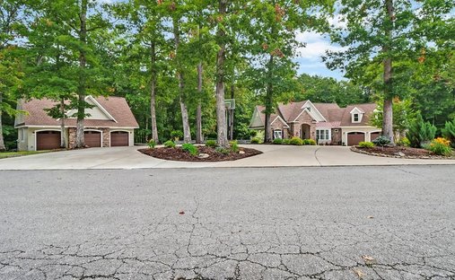 House in Jamestown, Tennessee, United States 1