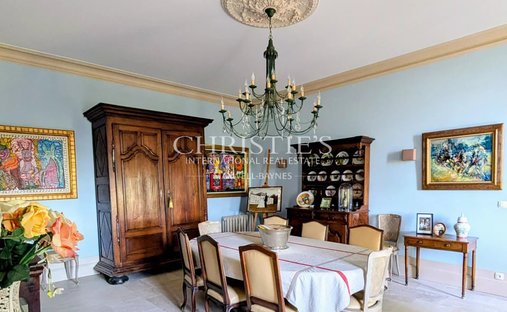 Castle for Sale in Saint-Émilion, Nouvelle-Aquitaine, France