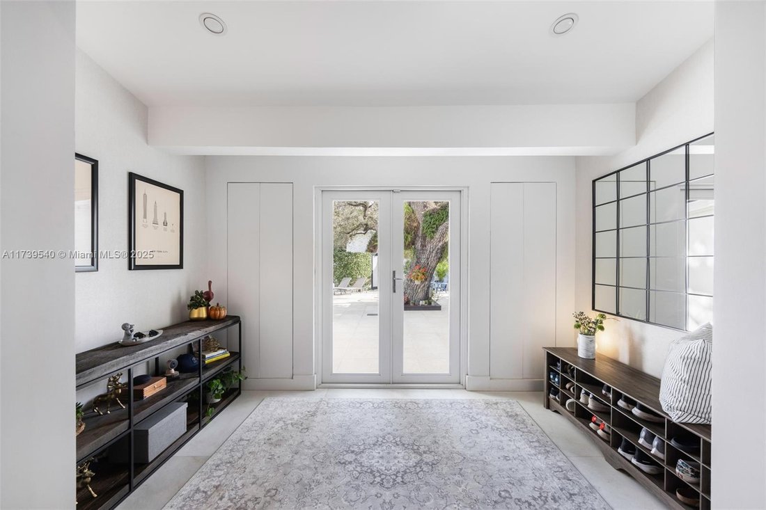 House in Miami, Florida, United States 2 - 16367637