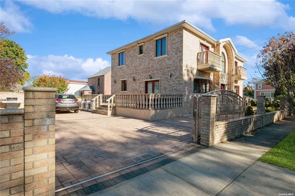 House in New York, New York, United States 3 - 16366275