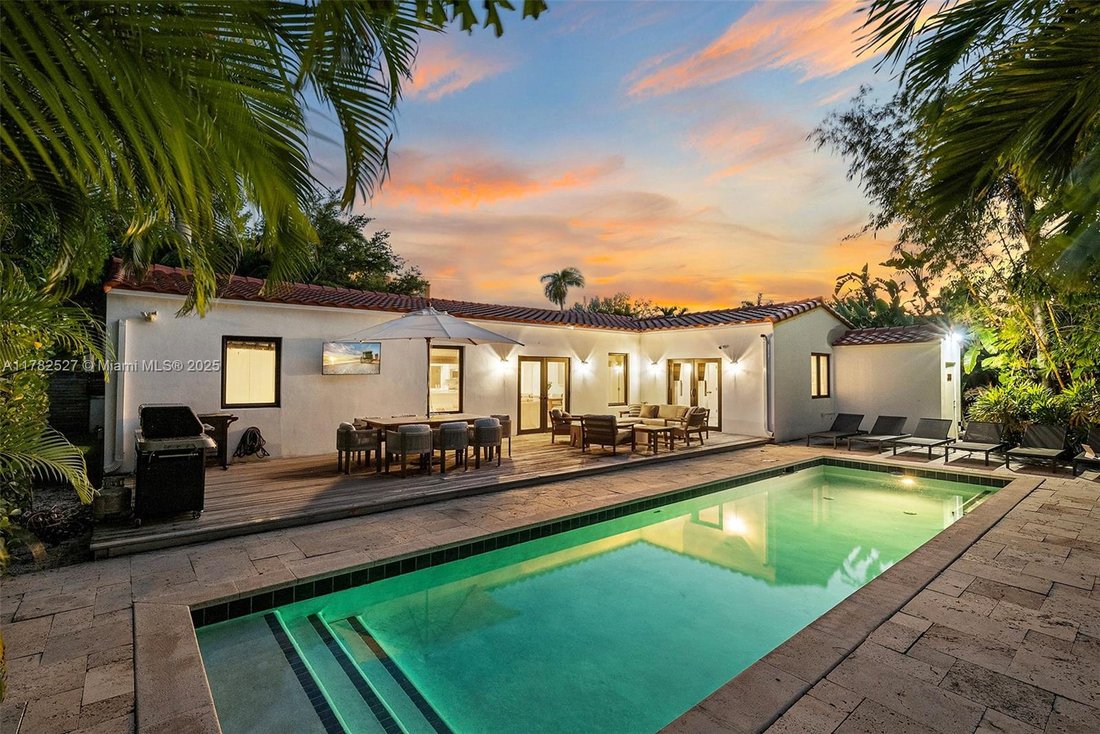 House in Miami, Florida, United States 1 - 16367838