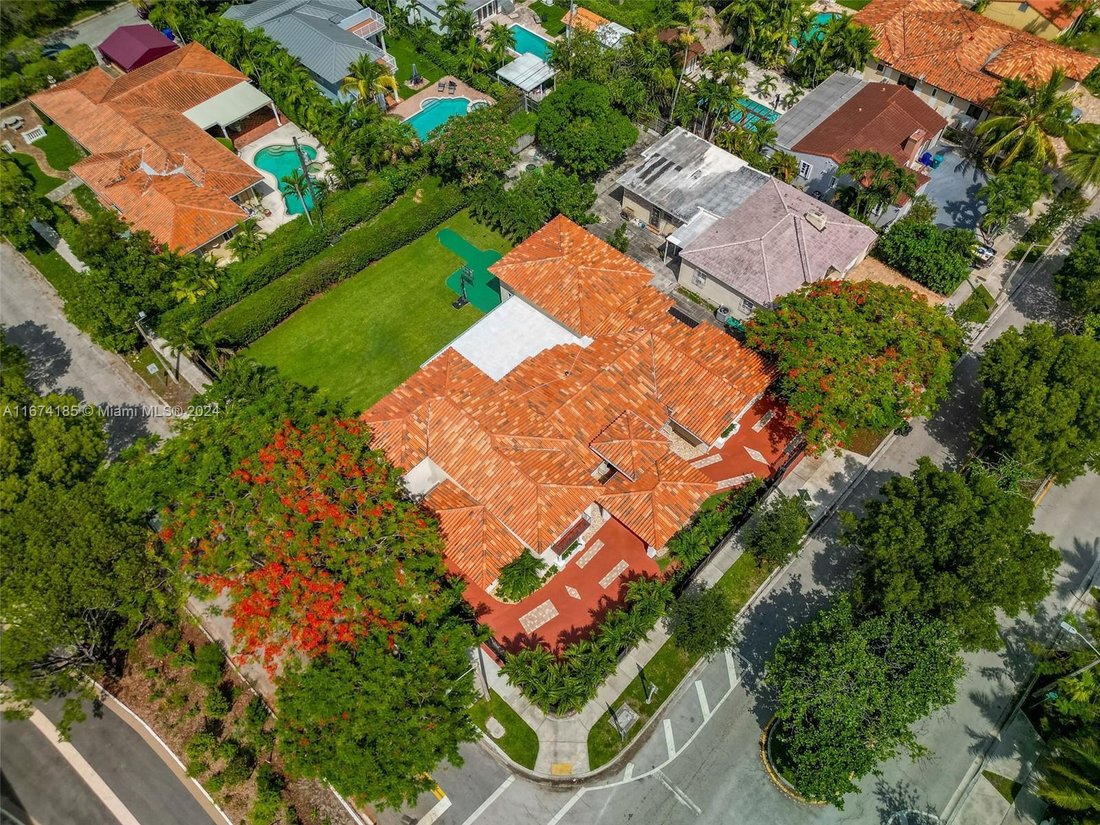 House in Miami, Florida, United States 2 - 16366559