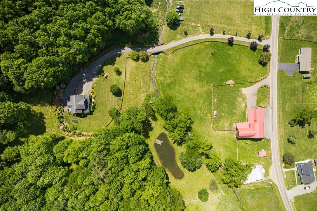 House in Zionville, North Carolina, United States 2 - 16370702