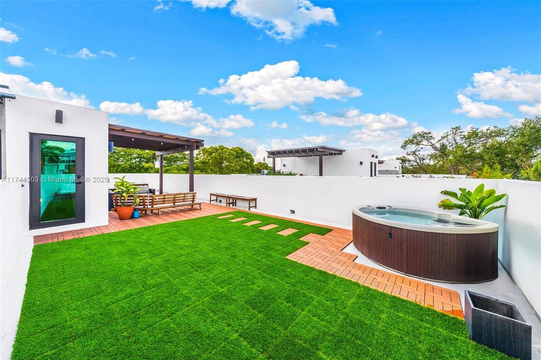 Townhouse in Miami, Florida, United States 4 - 16366407