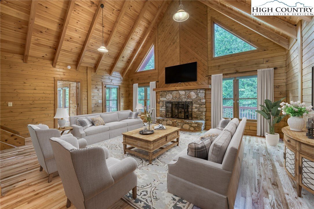 House in Elk Park, North Carolina, United States 3 - 16370788