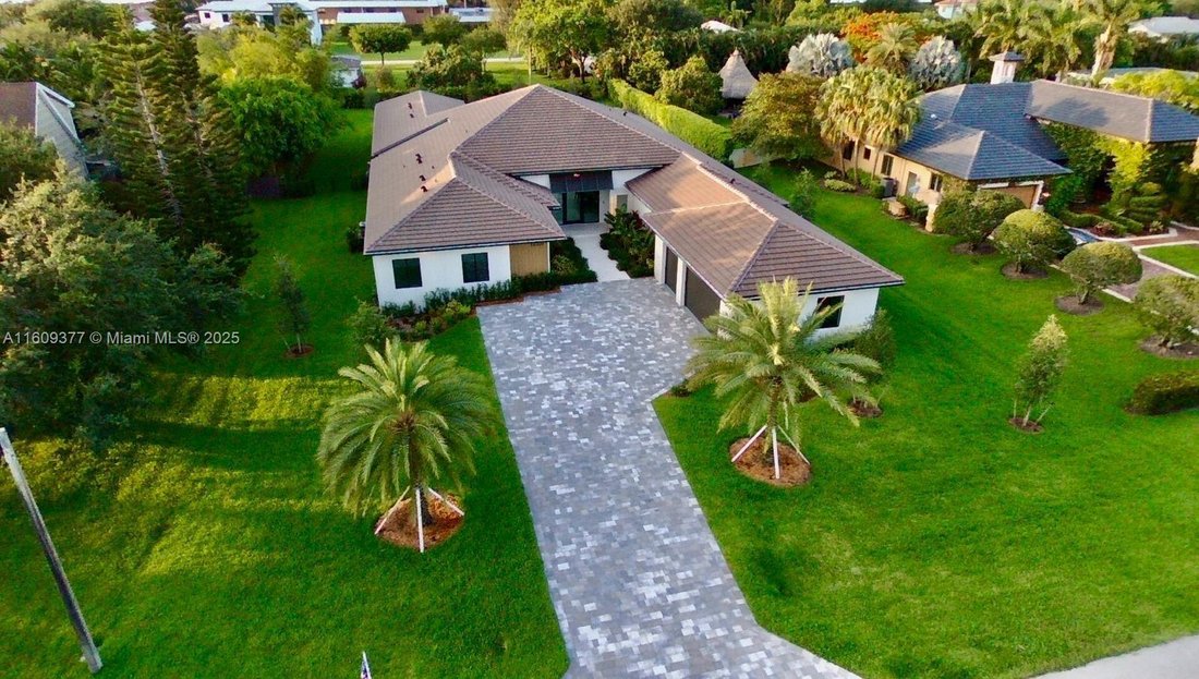 House in Davie, Florida, United States 4 - 16368040