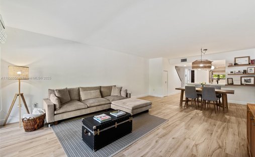 Townhouse in Coral Gables, Florida, United States 1