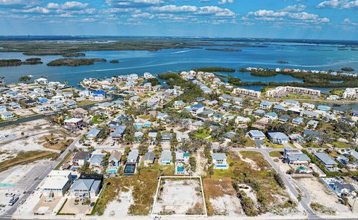 Land in Fort Myers Beach, Florida, United States 1