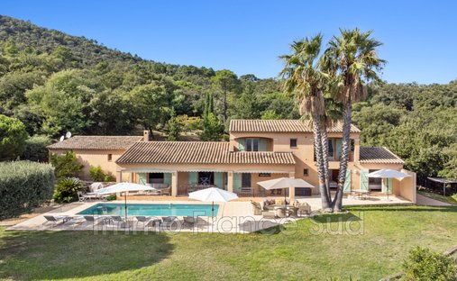 Villa in La Garde-Freinet, Provence-Alpes-Côte d'Azur, France 1