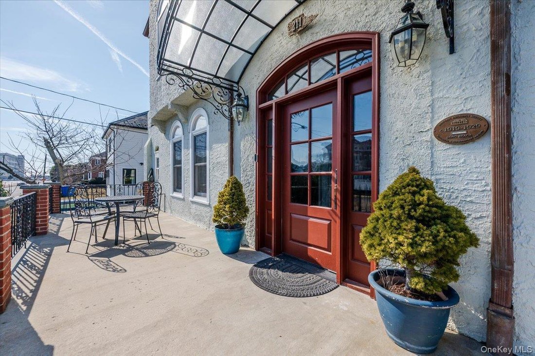 House in Long Beach, New York, United States 2 - 16367475