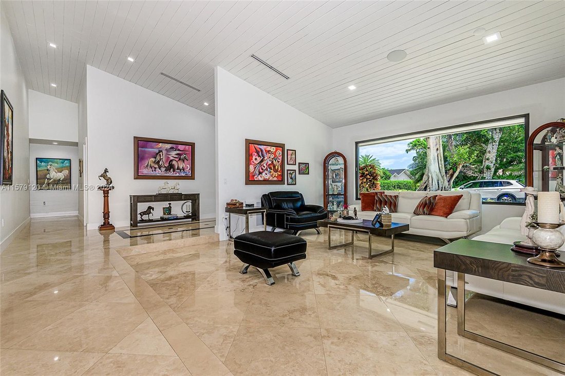 House in Miami, Florida, United States 1 - 16366432