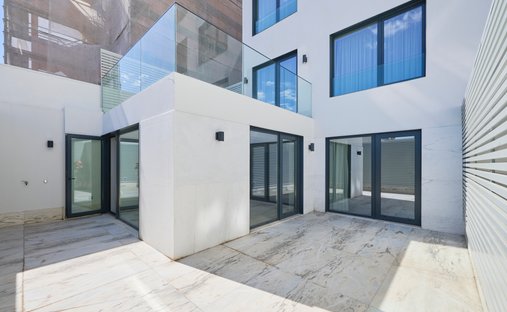 Apartment in Avenidas Novas, Lisbon, Portugal 1