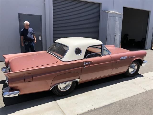 Cabriolet in Glendale, United States 1 - 16388306