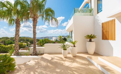 Villa in Cap Martinet, Santa Eularia des Riu, Balearic Islands 1