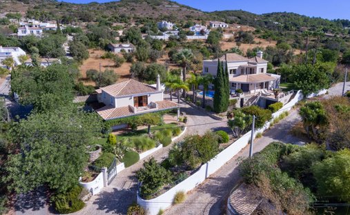 Villa in Santa Barbara de Nexe, Algarve, Portugal 1