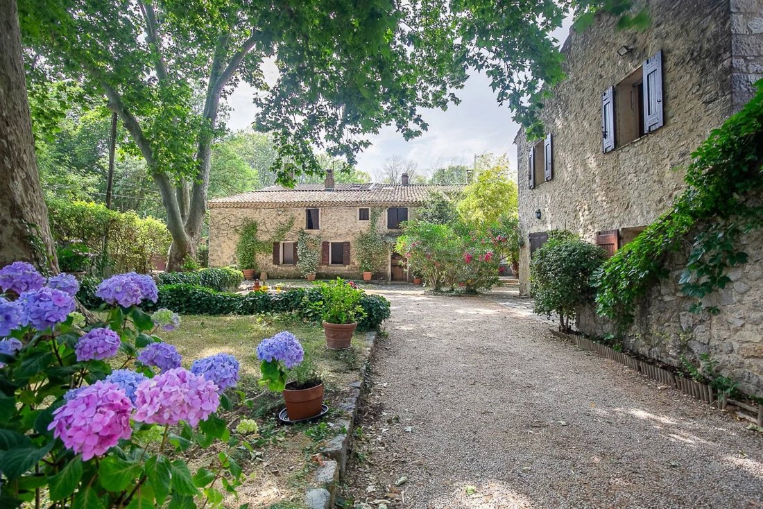 House in Centre, Fuveau, France 1 - 16390103