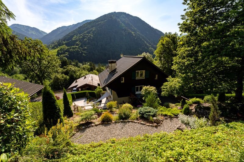 Chalet in Morzine, Auvergne-Rhône-Alpes, France 1 - 16387774