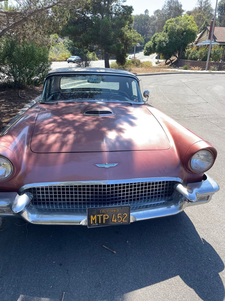 Cabriolet in Glendale, United States 3 - 16388306