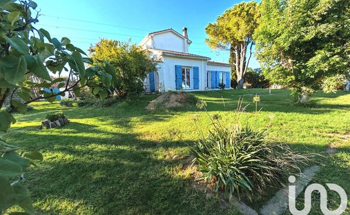 House in Saint Gaudérique, Perpignan, France 1