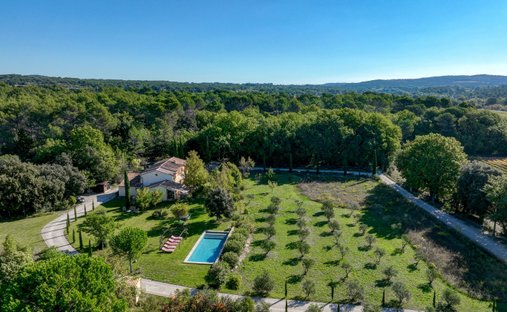 House in Le Tholonet, Provence-Alpes-Côte d'Azur, France 1
