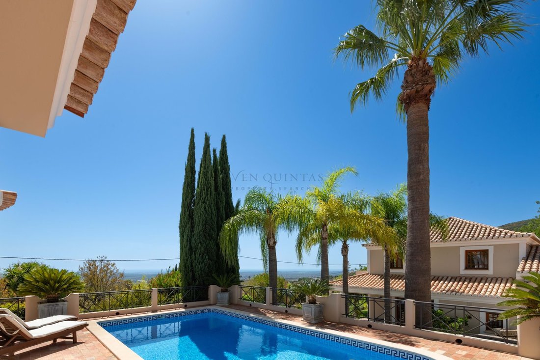 Villa in Santa Barbara de Nexe, Algarve, Portugal 2 - 16389905