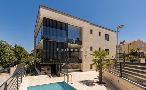 Apartment in Malinska, Primorje-Gorski Kotar County, Croatia 1