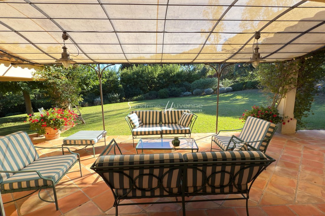 Villa in La Croix-Valmer, Provence-Alpes-Côte d'Azur, France 3 - 16390313