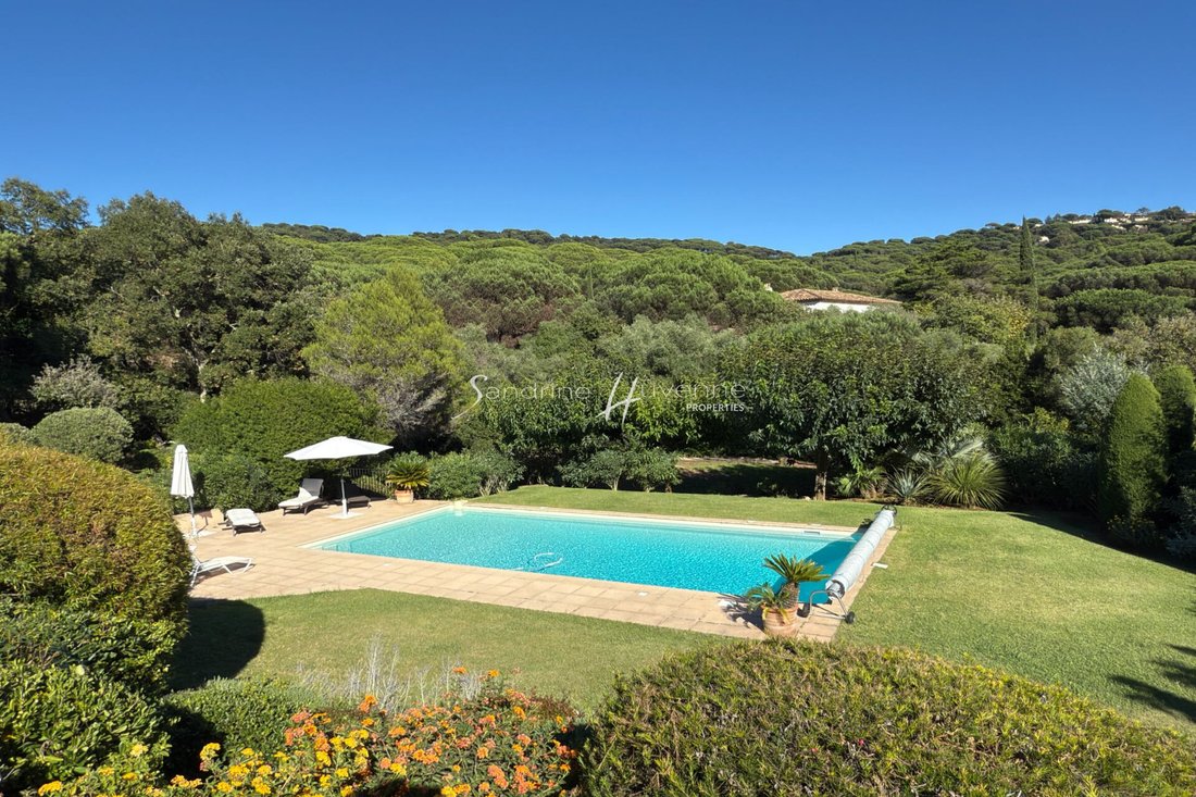 Villa in La Croix-Valmer, Provence-Alpes-Côte d'Azur, France 2 - 16390313