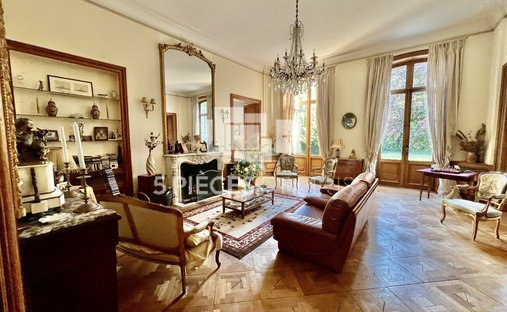 Castle for Sale in Évreux, Normandy, France