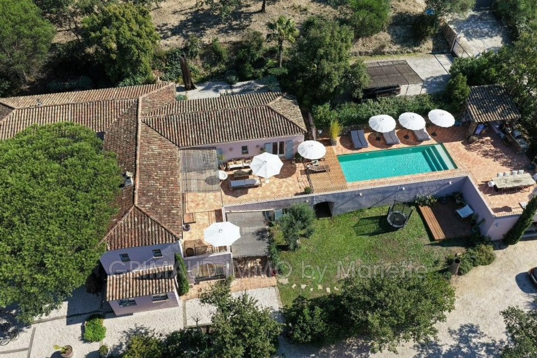Villa in Grimaud, Provence-Alpes-Côte d'Azur, France 3 - 15841956