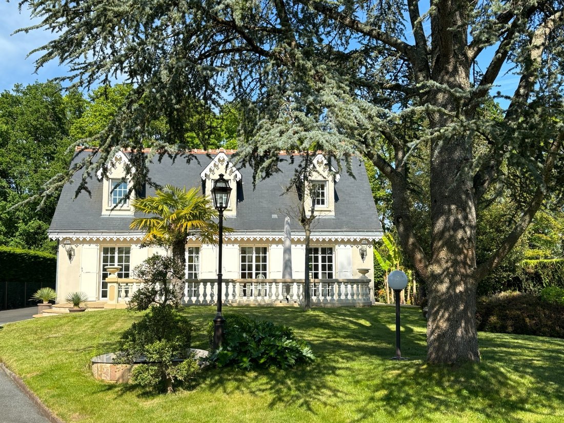 House in Saint-Roch, Centre-Val de Loire, France 1 - 16390192
