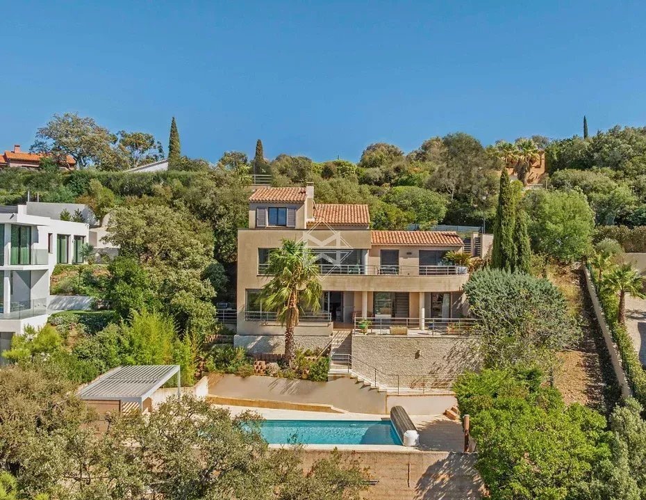 Villa in Les Issambres, Roquebrune-sur-Argens, France 4 - 16389601