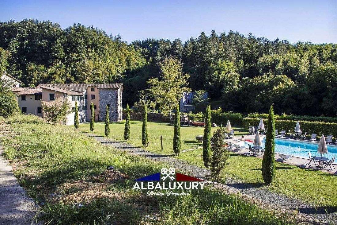 Villa in Fivizzano, Tuscany, Italy 5 - 16258240
