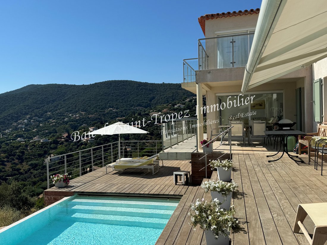 Villa in La Croix-Valmer, Provence-Alpes-Côte d'Azur, France 3 - 16387686