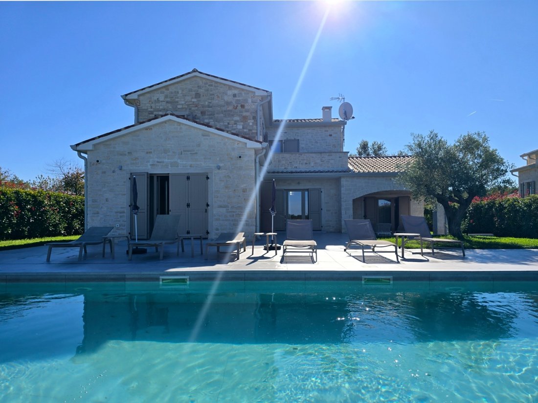 Villa in Vizinada, Istria County, Croatia 3 - 16387957