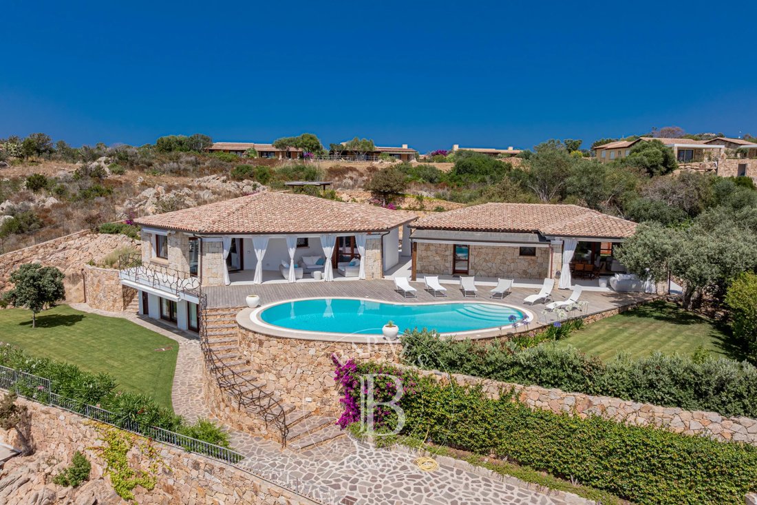 Villa in San Teodoro, Sardinia, Italy 3 - 16389483