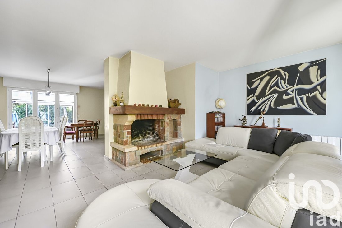 House in Buzenval, Rueil-Malmaison, France 5 - 16387520