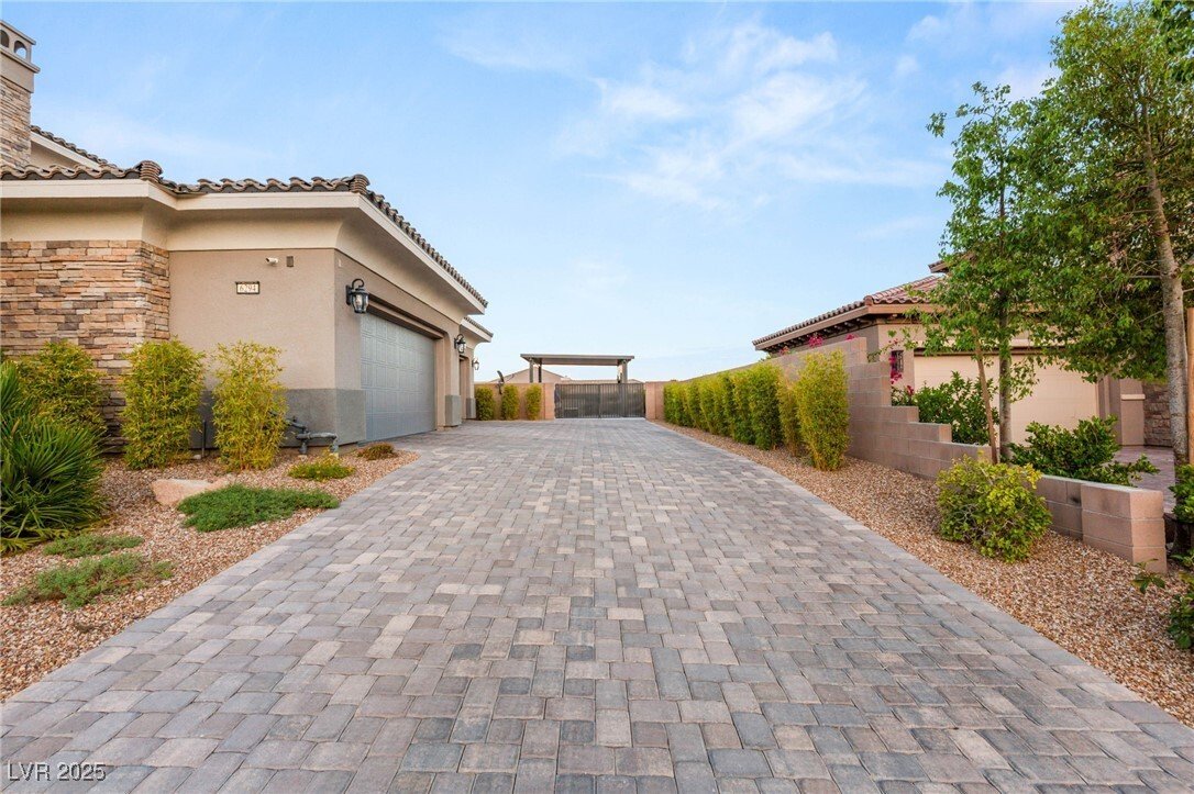 House in Las Vegas, Nevada, United States 2 - 16387641