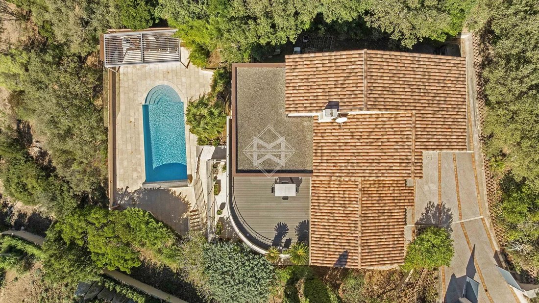 Villa in Les Issambres, Roquebrune-sur-Argens, France 2 - 16389601