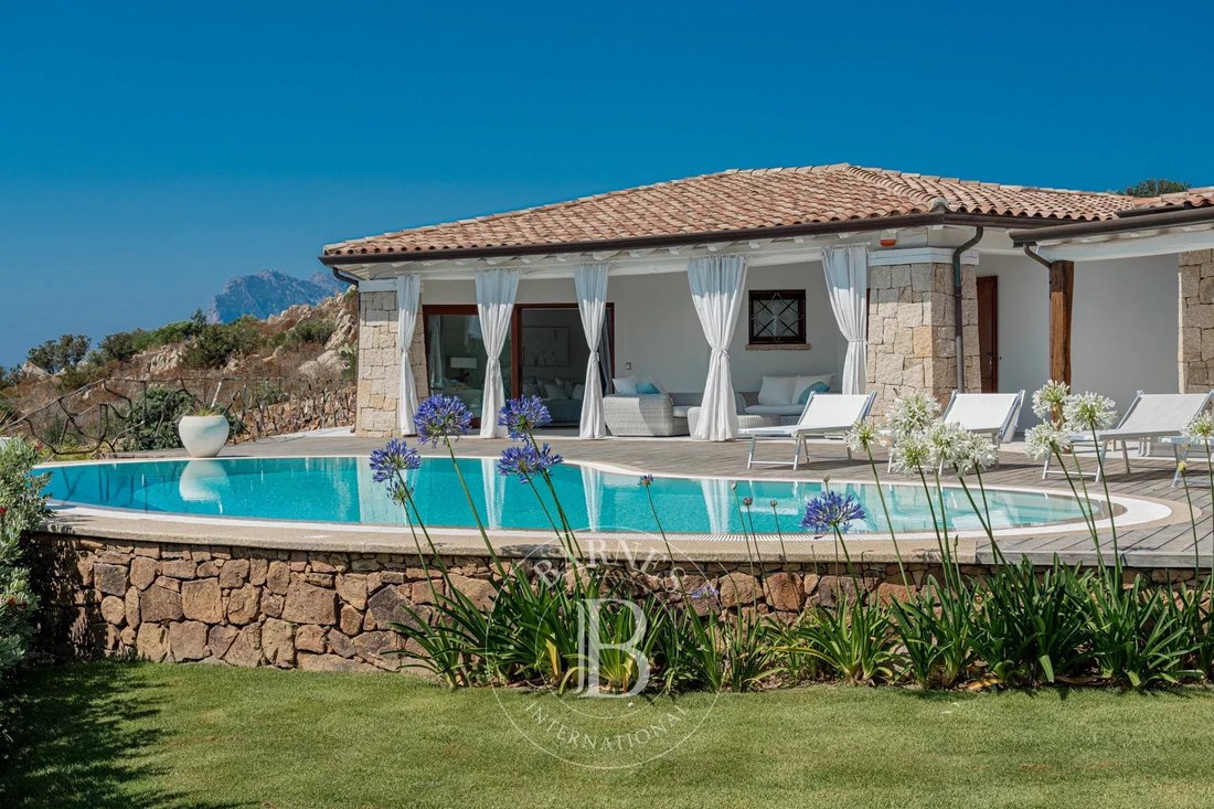 Villa in San Teodoro, Sardinia, Italy 1 - 16389483