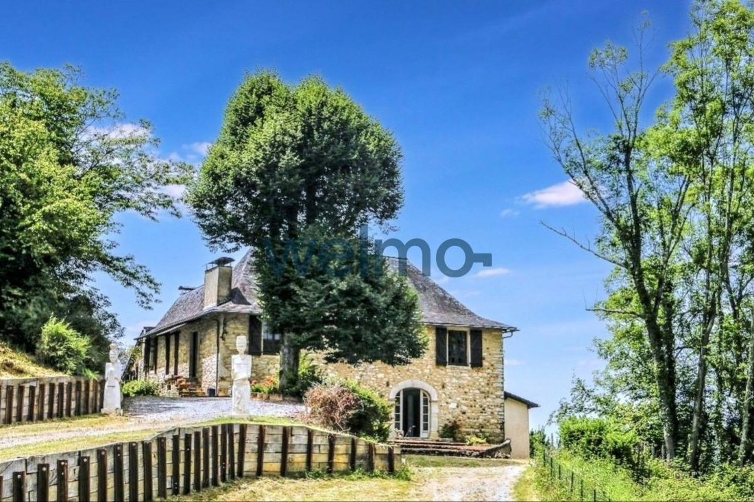 House in Bosdarros, Nouvelle-Aquitaine, France 2 - 16390278