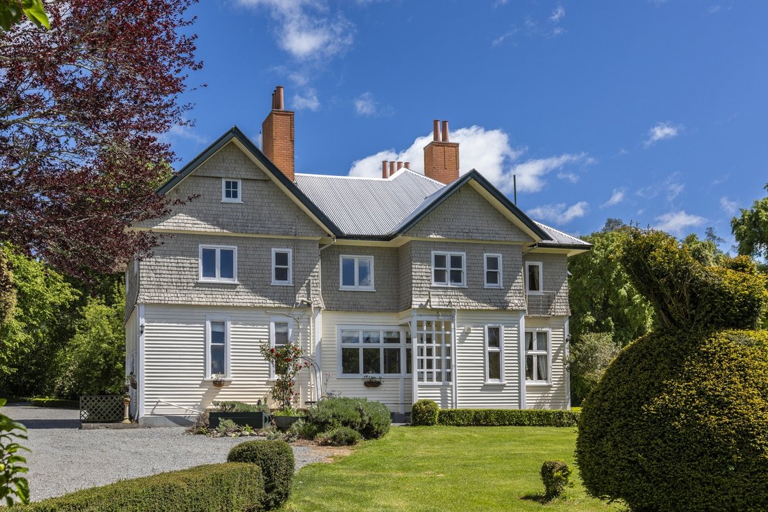 Estate in Hororata, Canterbury, New Zealand 5 - 16390371