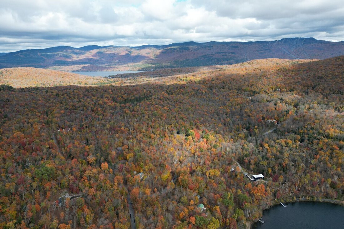 Land in Mont-Tremblant, Quebec, Canada 1 - 16391033