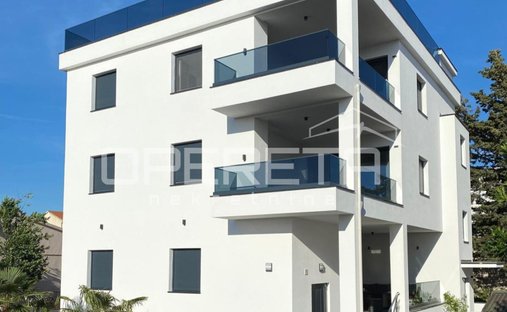 Casa en Srima, Condado de Šibenik-Knin, Croacia 1