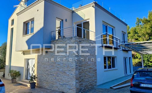 House in Mjesni odbor Brodarica, Zadar, Zadar County 1
