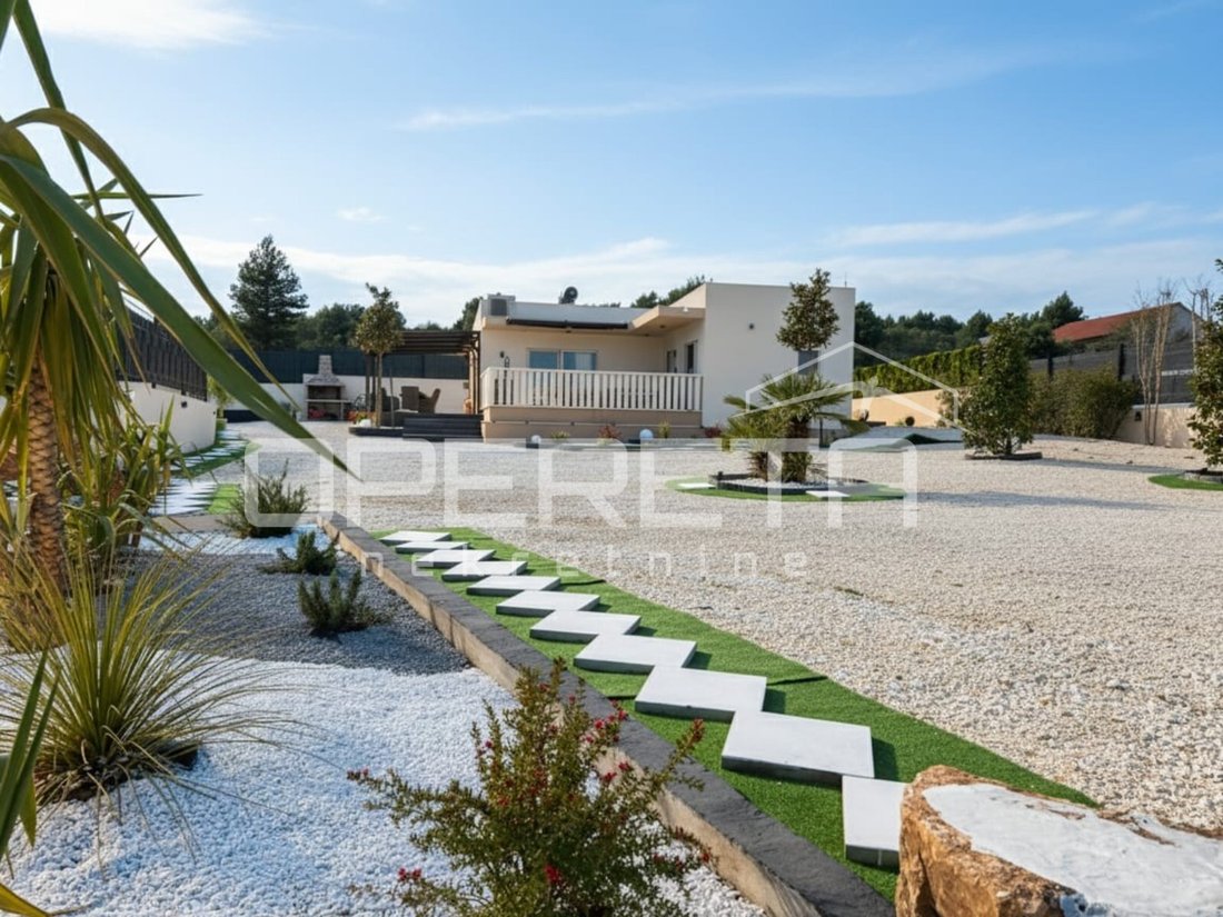 House in Opcina Bilice, Sibenik-Knin County, Croatia 2 - 16291014